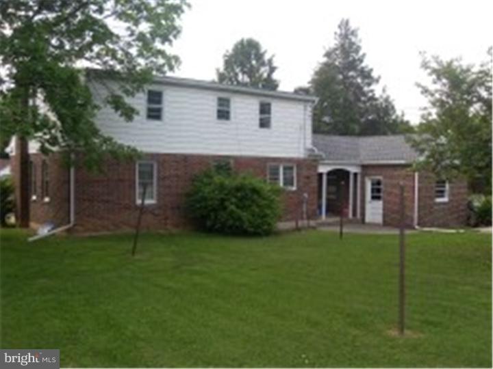 209 Parkside Avenue Reading, PA 19607 - Photo 6 of 19 Exterior Back