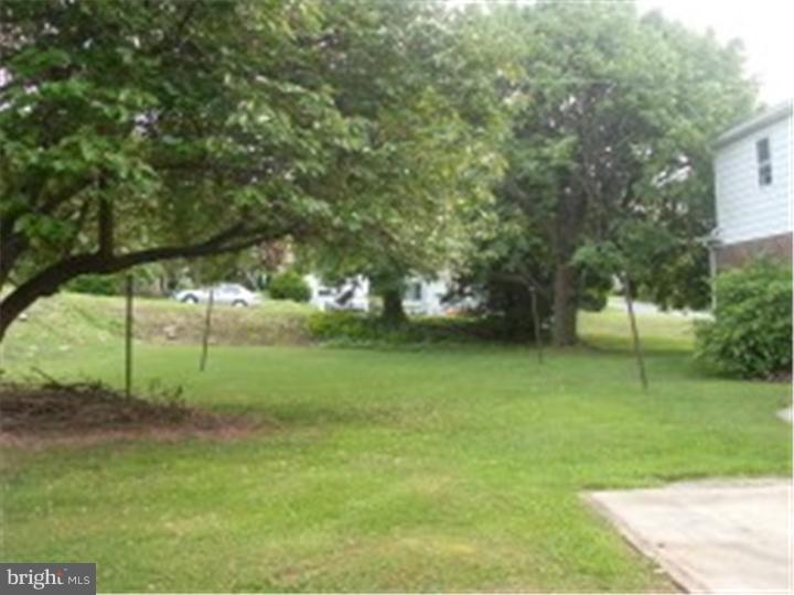 209 Parkside Avenue Reading, PA 19607 - Photo 7 of 19 Back Yard