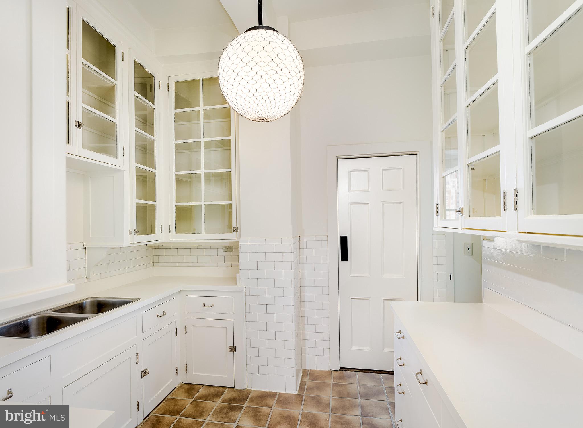 237 South 18th Street, Unit 19A Philadelphia, PA 19103 - Photo 17 of 29