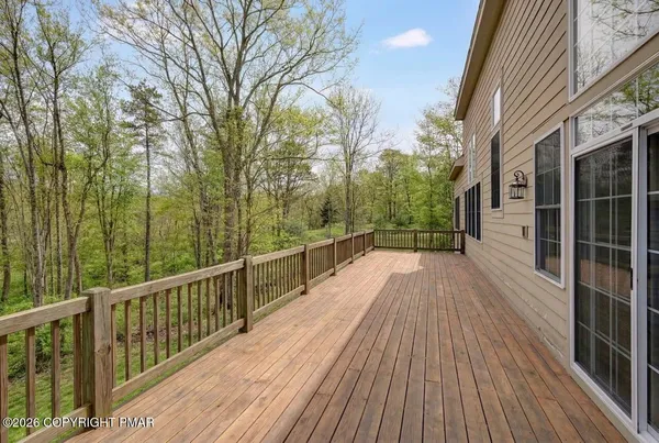 $669,000 | 102 Pine Needle Lane, Long Pond, PA 18334