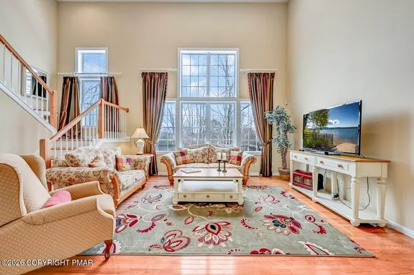 $669,000 | 102 Pine Needle Lane, Long Pond, PA 18334