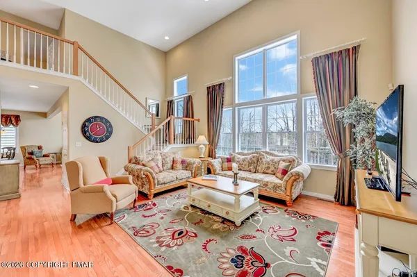 $669,000 | 102 Pine Needle Lane, Long Pond, PA 18334