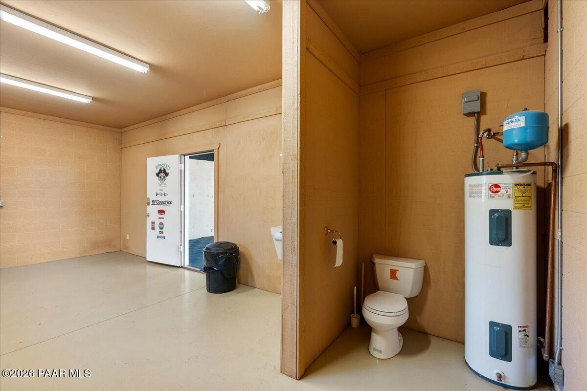 5175 West Almosta Ranch Road Prescott, AZ 86305 - Photo 56 of 72 56-Workshop commode