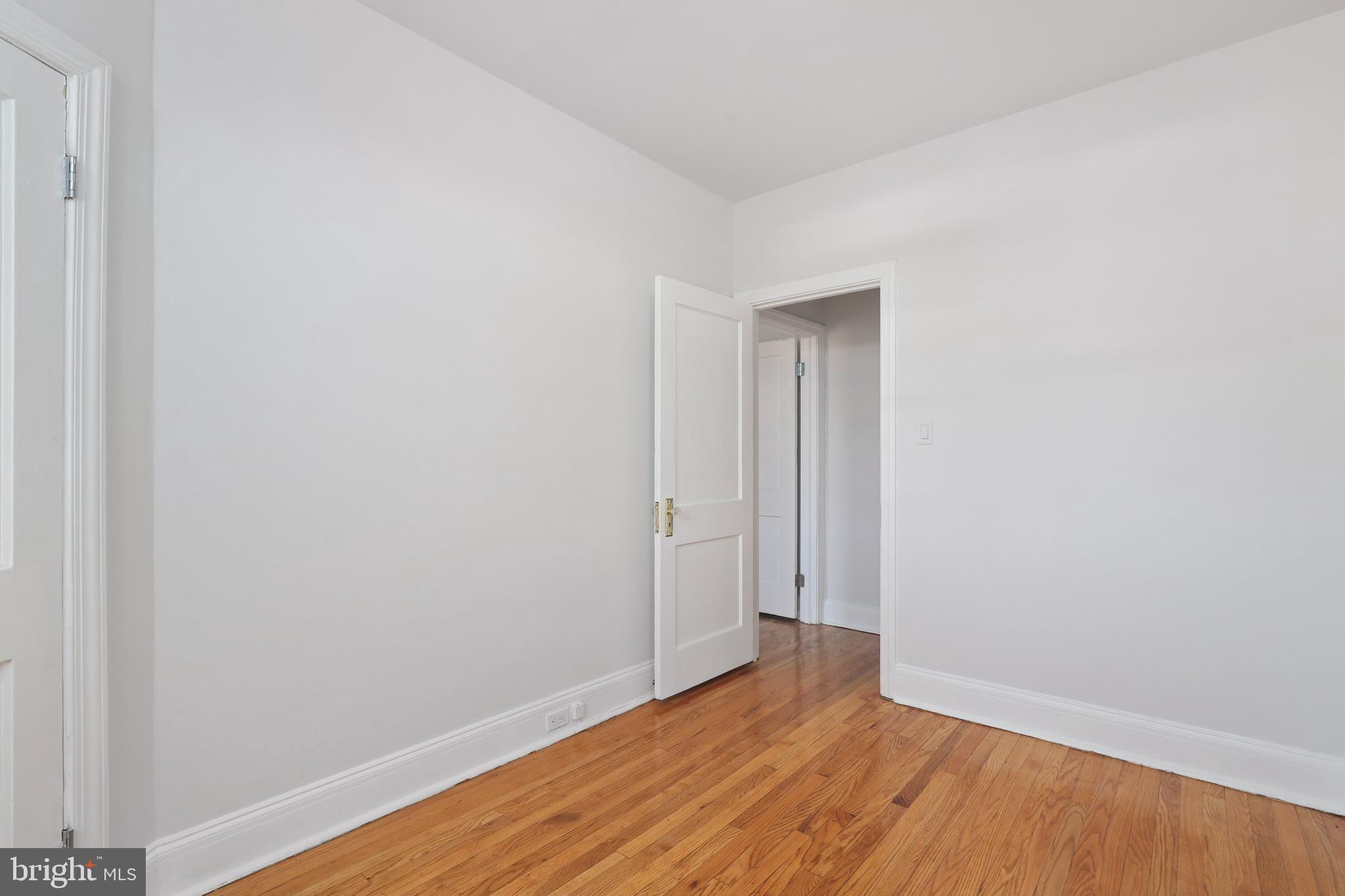 3608 Elkader Road Baltimore, MD 21218 - Photo 21 of 36