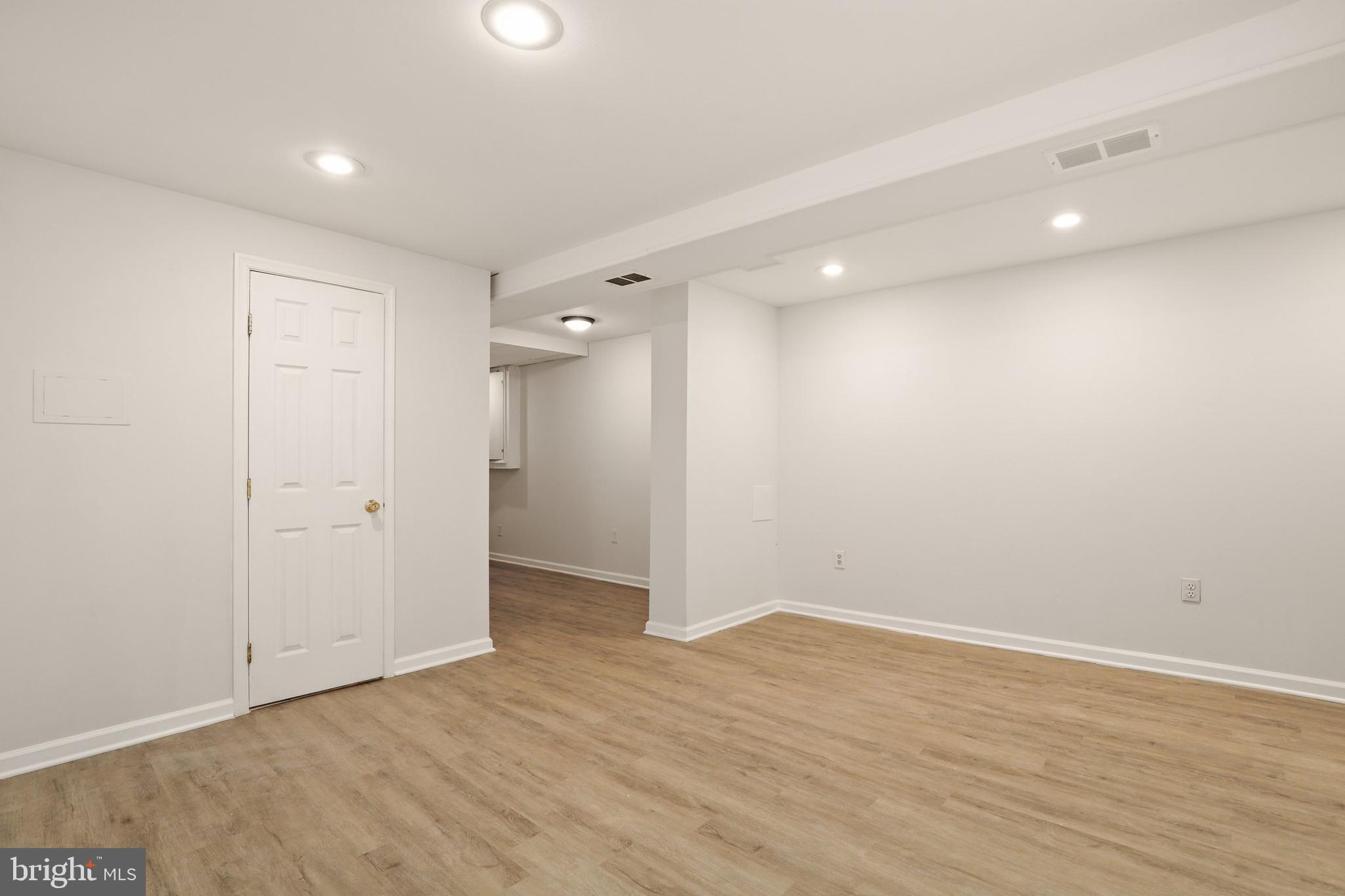 3608 Elkader Road Baltimore, MD 21218 - Photo 26 of 36