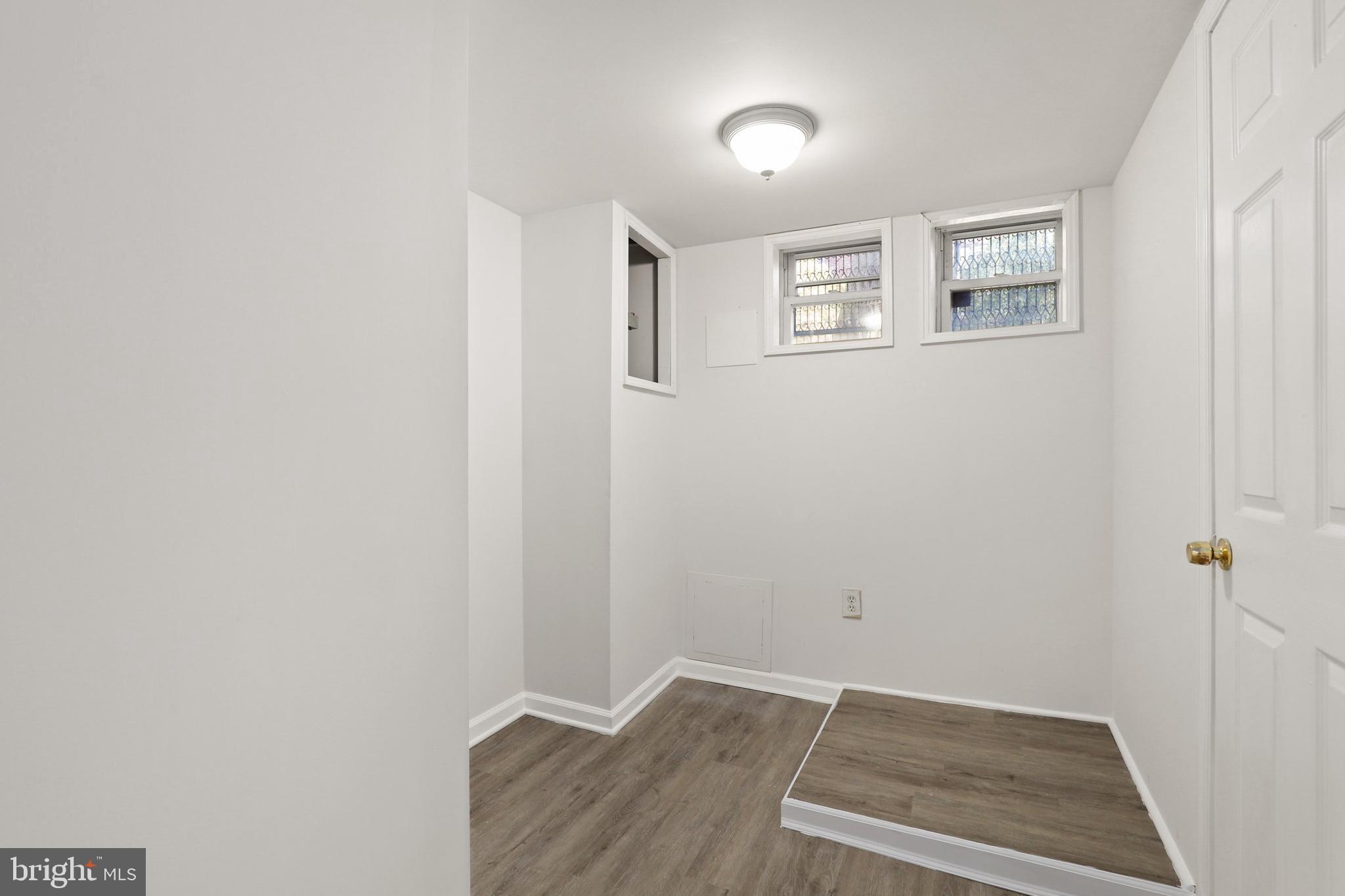 3608 Elkader Road Baltimore, MD 21218 - Photo 28 of 36