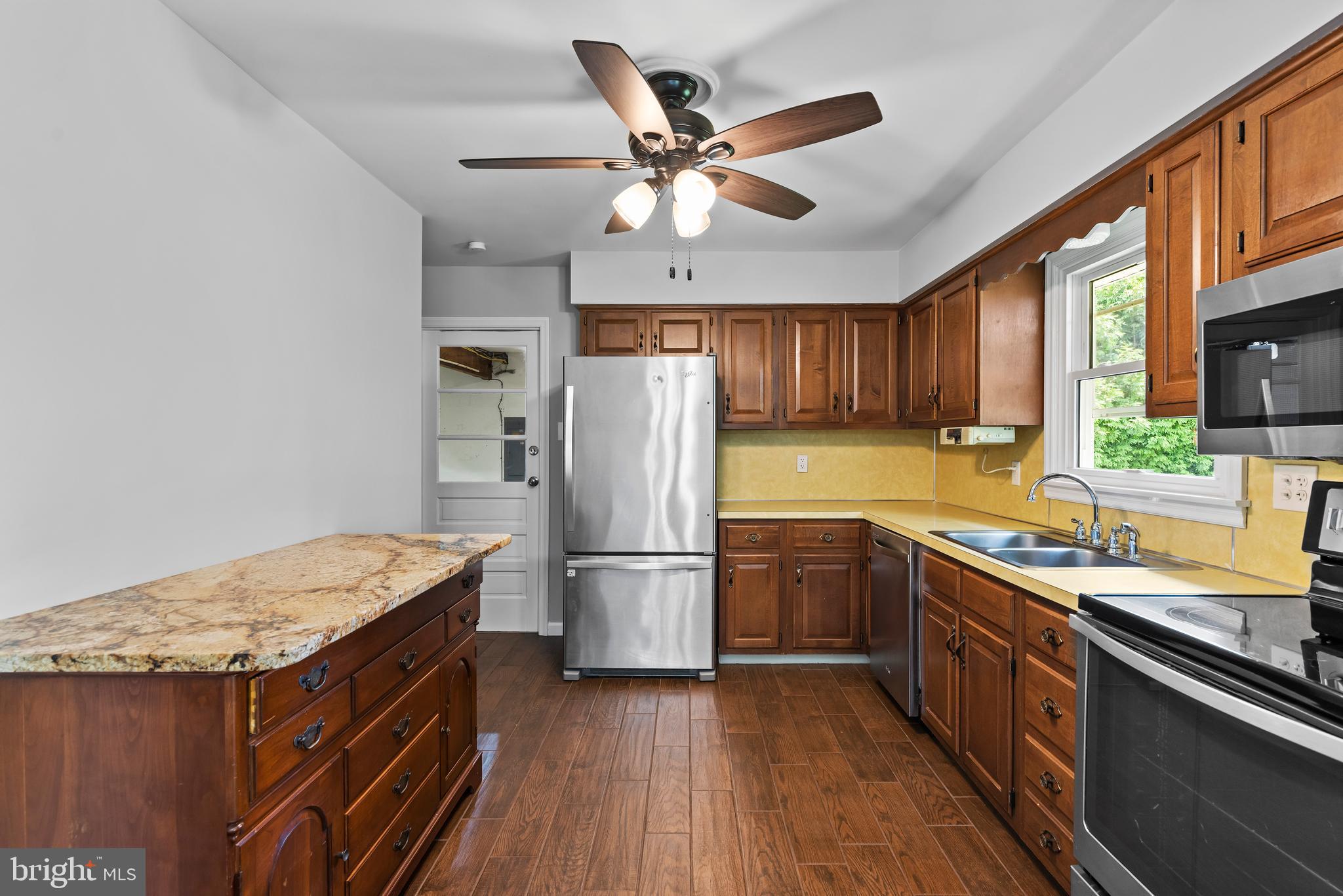 7941 Rider Lane Hummelstown, PA 17036 - Photo 11 of 28 Gallery Image 11