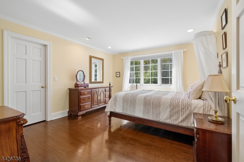 110 Chelsea Watchung, NJ 07069 - Photo 28 of 43