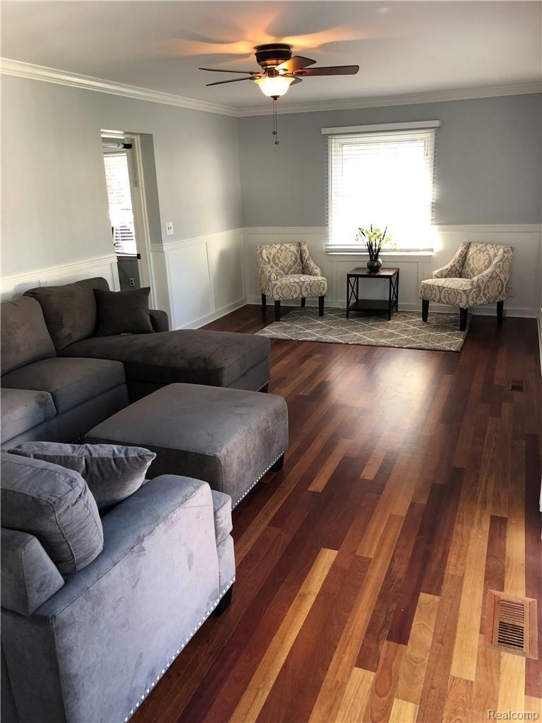 438 Fisher Road Grosse Pointe, MI 48230 - Photo 20 of 47 218.jpg