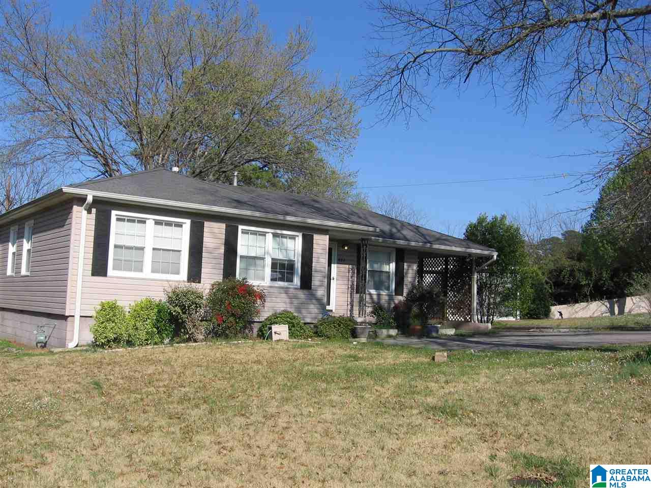 446 Raleigh Avenue Birmingham, AL 35209 - Photo 2 of 8