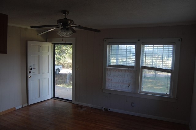 407 Hickory Road Anderson, SC 29626 - Photo 4 of 6 Gallery Image 4