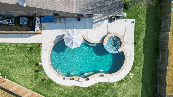 $2,850 | 123 Renaissance Court, Magnolia, TX 77354