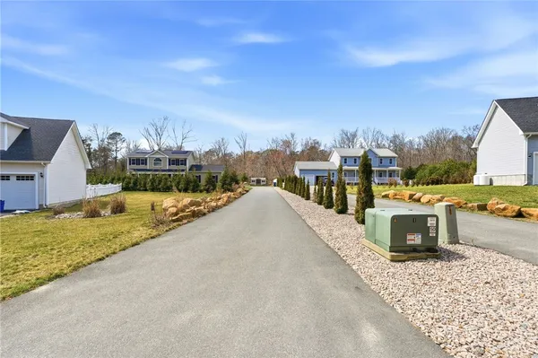 $749,900 | 50 Greenbrier Circle, Richmond, RI 02892