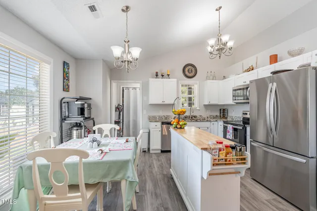 $320,000 | 501 Somerset Drive, Zebulon, NC 27597