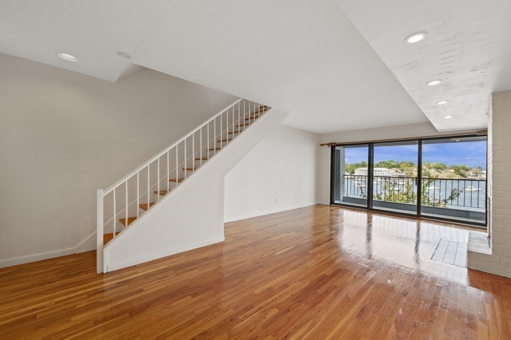 19 Skinners Path, Unit 19 Marblehead, MA 01945 - Photo 5 of 17 Gallery Image 5