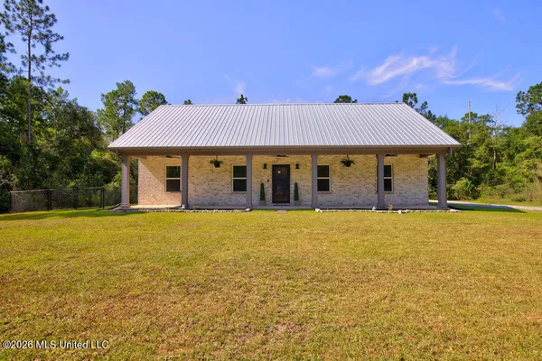 $349,999 | 5075 D W N Road, Kiln, MS 39556