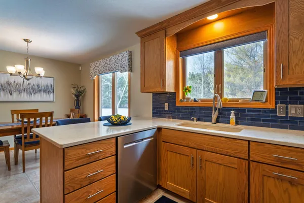 $600,000 | 17096 Skyview Drive Northwest, Bemidji, MN 56601