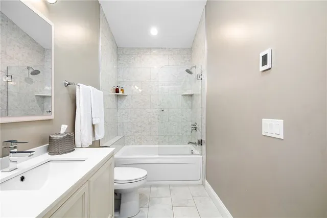 $4,836,000 | 2 Bumblebee Drive, Unit G16, Richmond, RI 02898