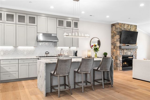 $4,836,000 | 2 Bumblebee Drive, Unit G16, Richmond, RI 02898