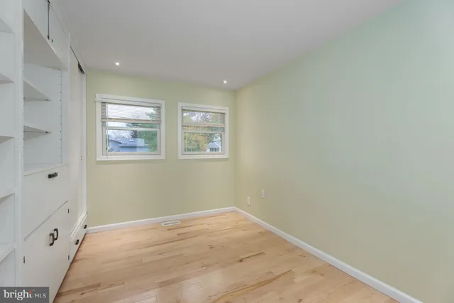 $4,500 | 384 Walnut Lane, Princeton, NJ 08540