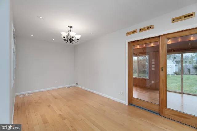 $4,500 | 384 Walnut Lane, Princeton, NJ 08540