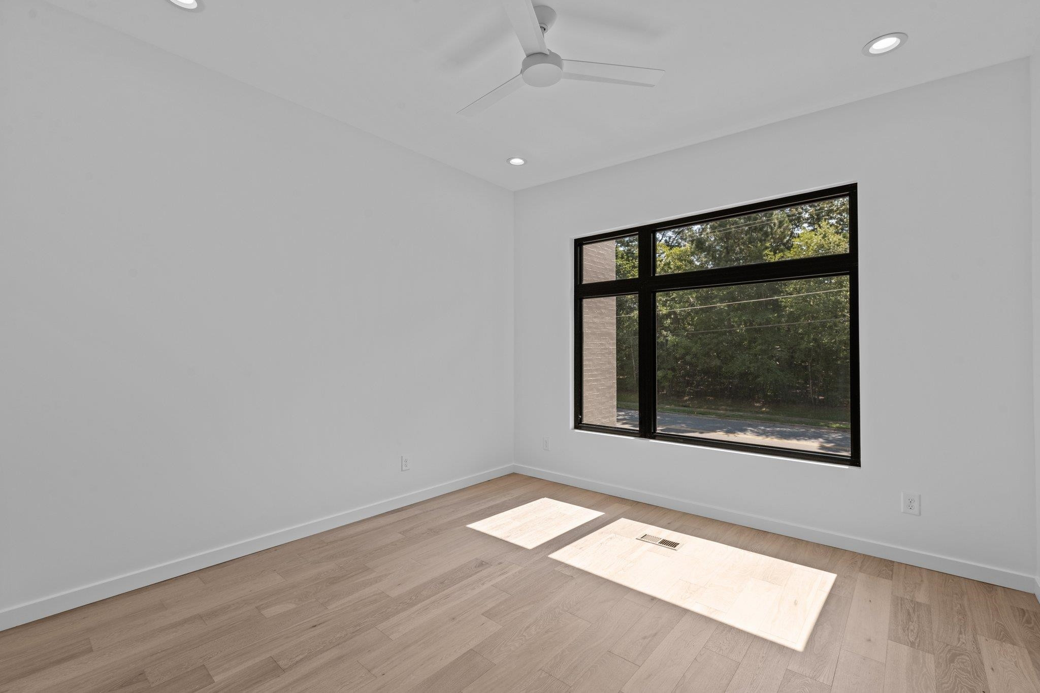 907 North State Street, Unit 101 Raleigh, NC 27604 - Photo 35 of 58 Photo 35