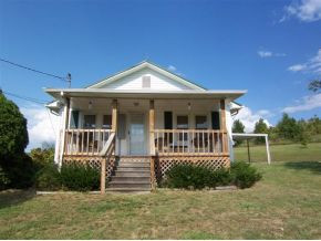 690 Walkertown Road Chuckey, TN 37641 - Photo 7 of 10 Photo 7