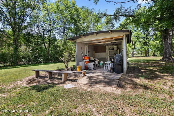 $209,900 | 1039 Hall Lane, Raymond, MS 39154