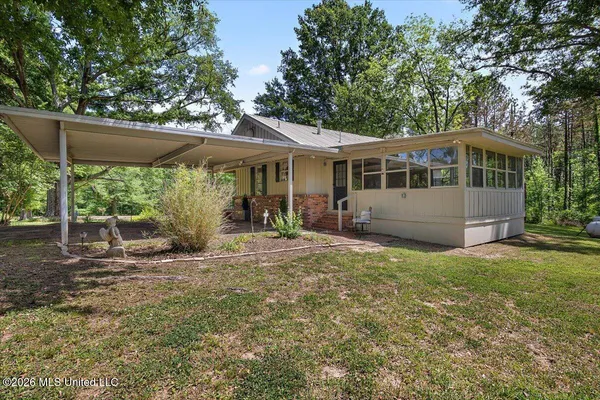 $209,900 | 1039 Hall Lane, Raymond, MS 39154