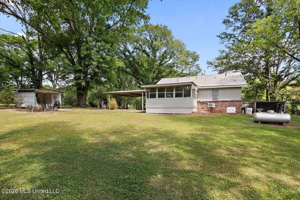 $209,900 | 1039 Hall Lane, Raymond, MS 39154