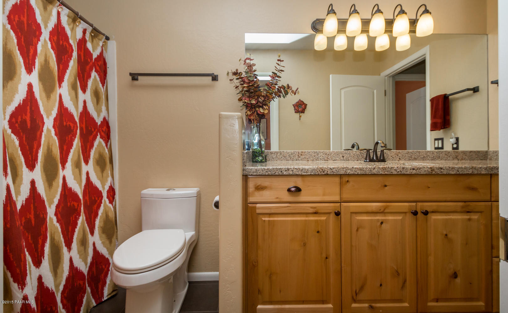 8195 North Red Oak Road Prescott, AZ 86305 - Photo 22 of 37 022_Guest Bathroom