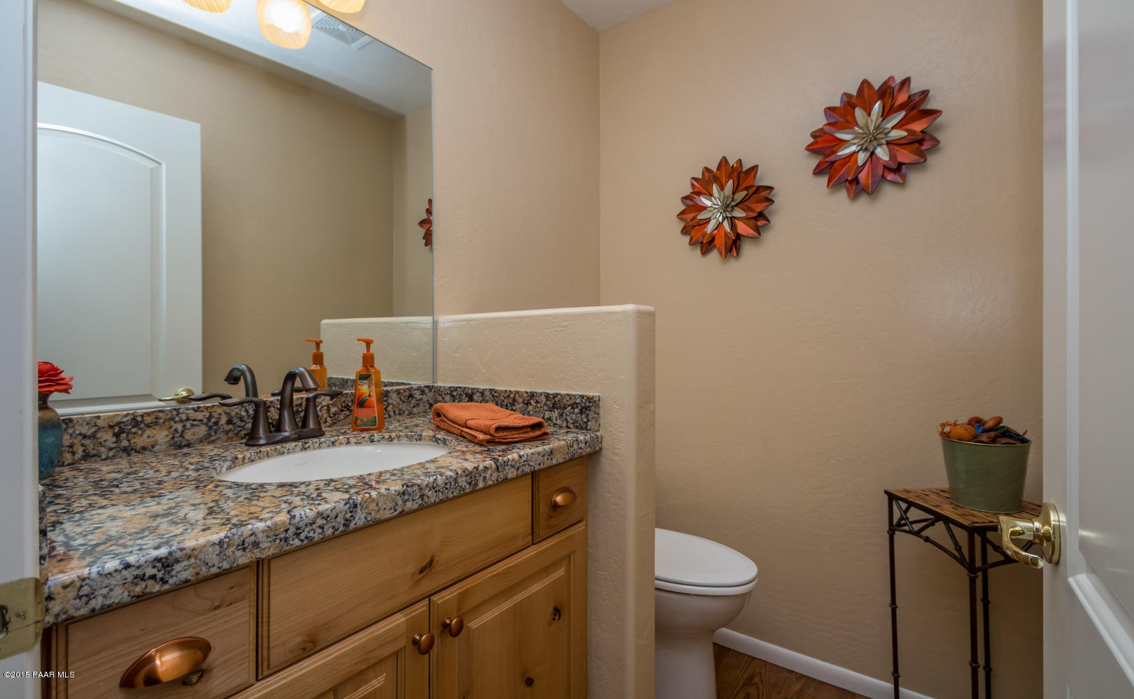 8195 North Red Oak Road Prescott, AZ 86305 - Photo 24 of 37 025_Guest Bathroom