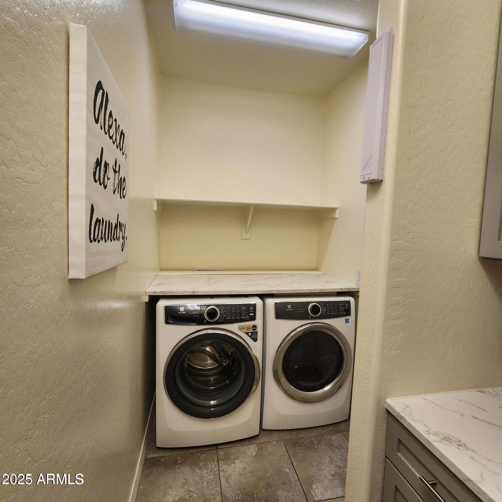 7925 South 24th Way Phoenix, AZ 85042 - Photo 13 of 19 a utility room with dryer and washer