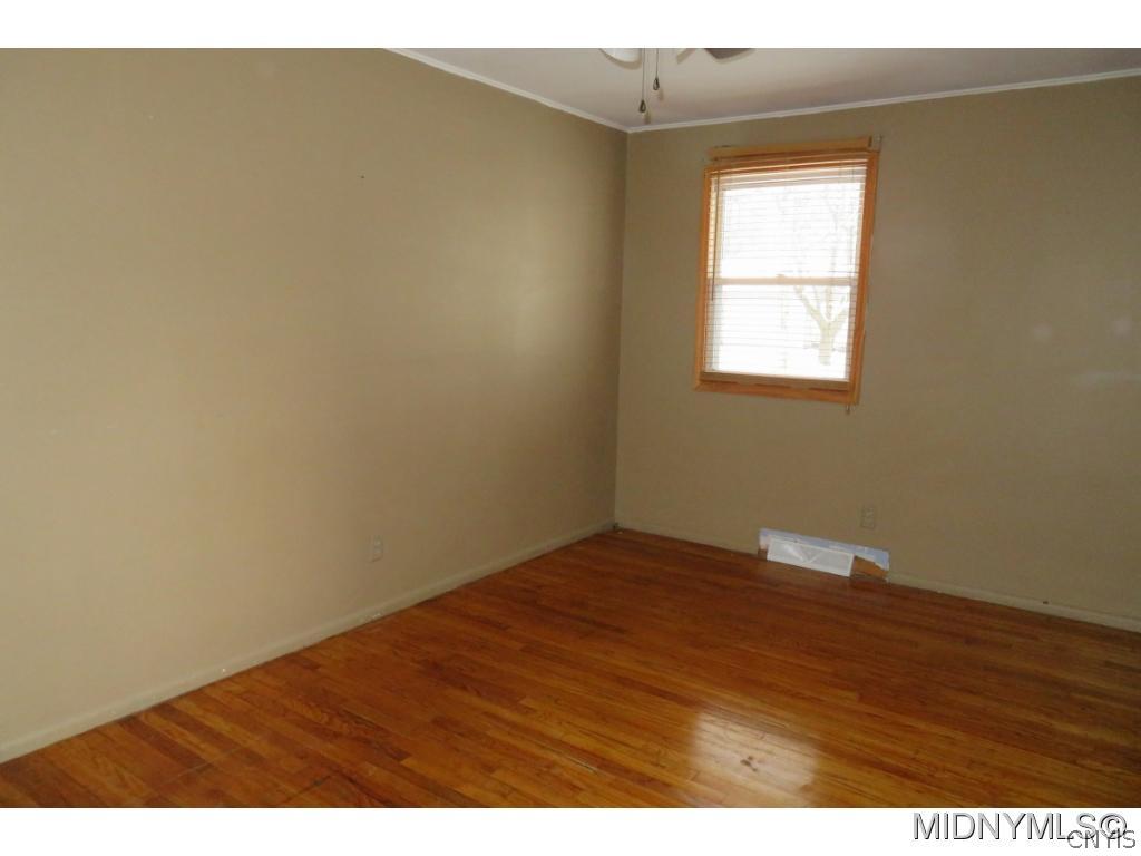 333 North Glen Road Rome, NY 13440 - Photo 10 of 12