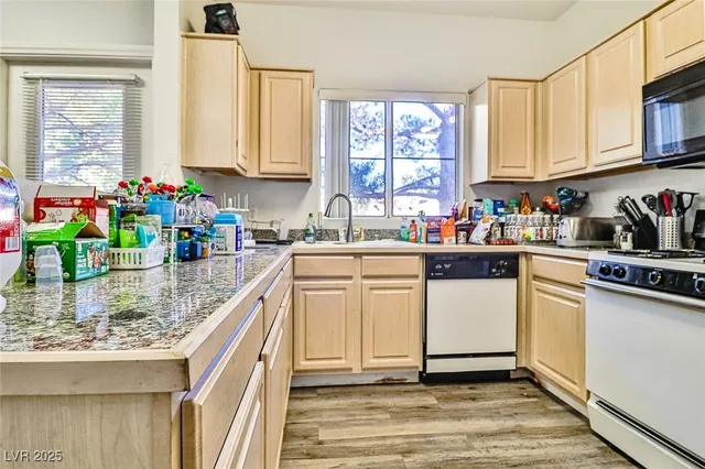 $1,550 | 5250 South Rainbow Boulevard, Unit 2034, Las Vegas, NV 89118