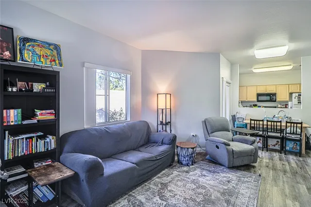 $1,550 | 5250 South Rainbow Boulevard, Unit 2034, Las Vegas, NV 89118