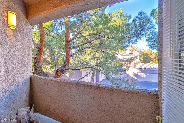 $1,550 | 5250 South Rainbow Boulevard, Unit 2034, Las Vegas, NV 89118