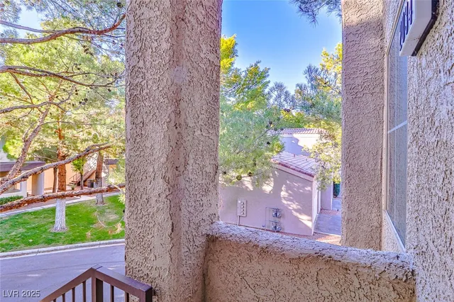 $1,550 | 5250 South Rainbow Boulevard, Unit 2034, Las Vegas, NV 89118