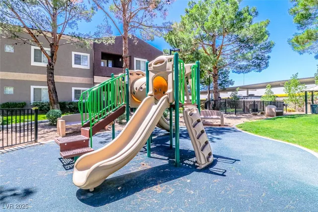 $1,550 | 5250 South Rainbow Boulevard, Unit 2034, Las Vegas, NV 89118