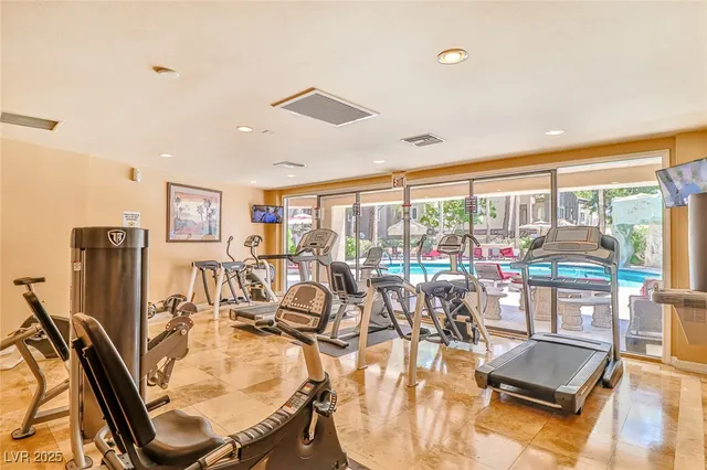 $1,550 | 5250 South Rainbow Boulevard, Unit 2034, Las Vegas, NV 89118