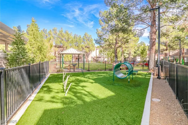 $1,550 | 5250 South Rainbow Boulevard, Unit 2034, Las Vegas, NV 89118