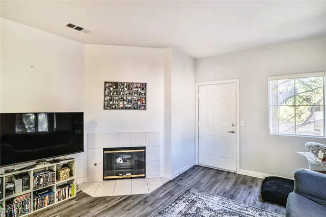 $1,550 | 5250 South Rainbow Boulevard, Unit 2034, Las Vegas, NV 89118