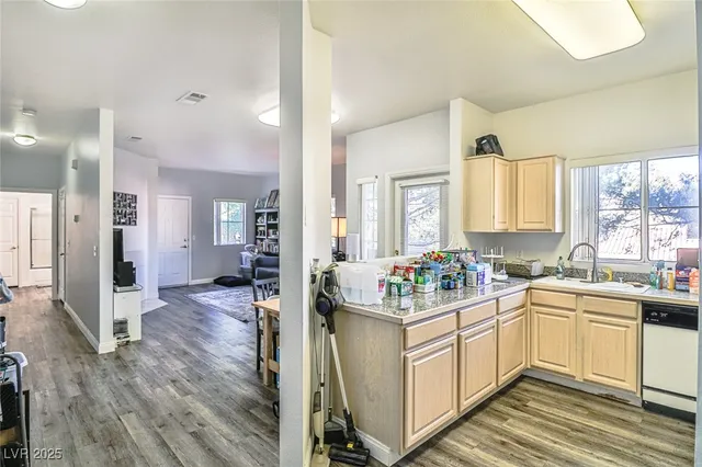 $1,550 | 5250 South Rainbow Boulevard, Unit 2034, Las Vegas, NV 89118