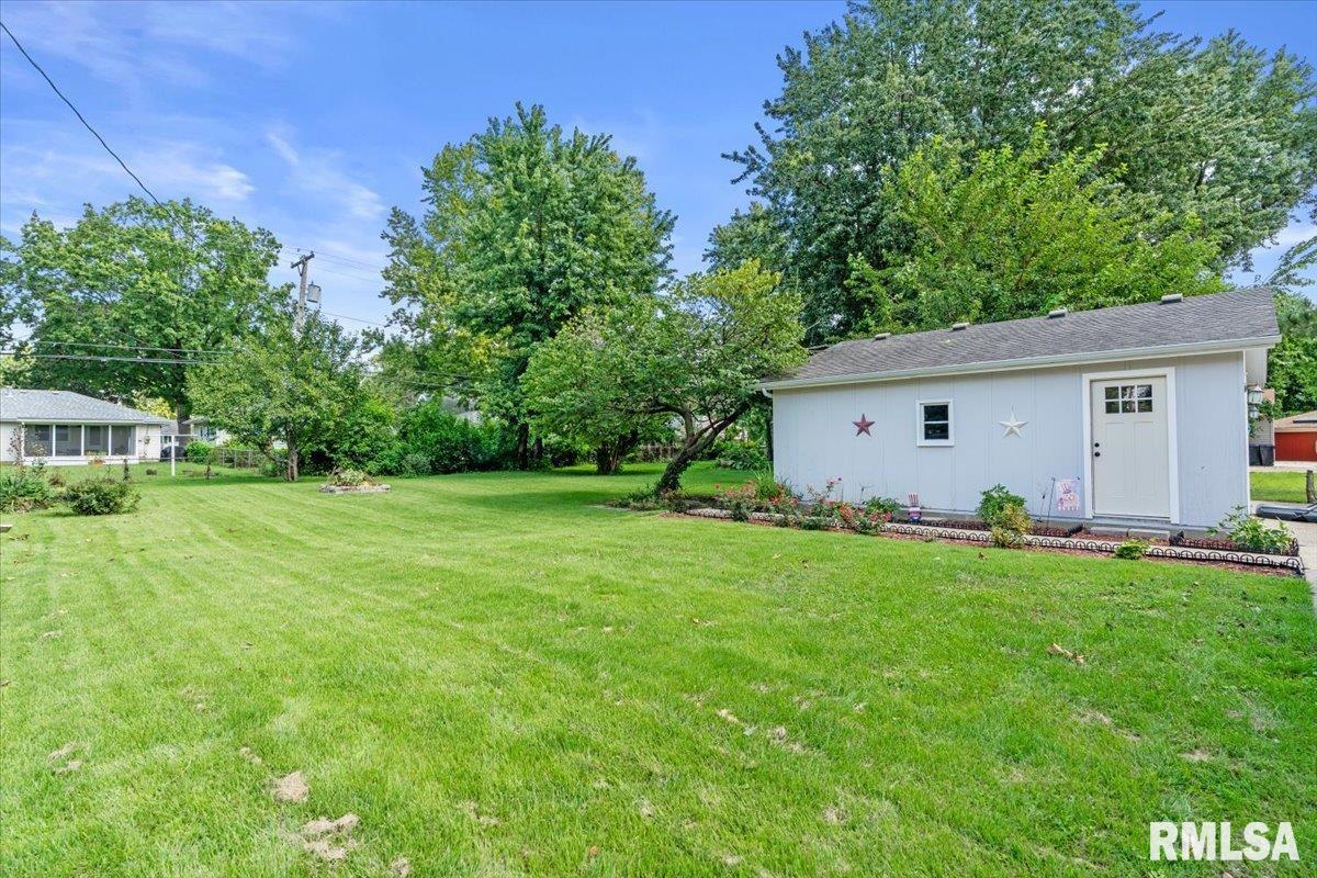 97 Circle Drive Springfield, IL 62703 - Photo 35 of 42 Gallery Image 35