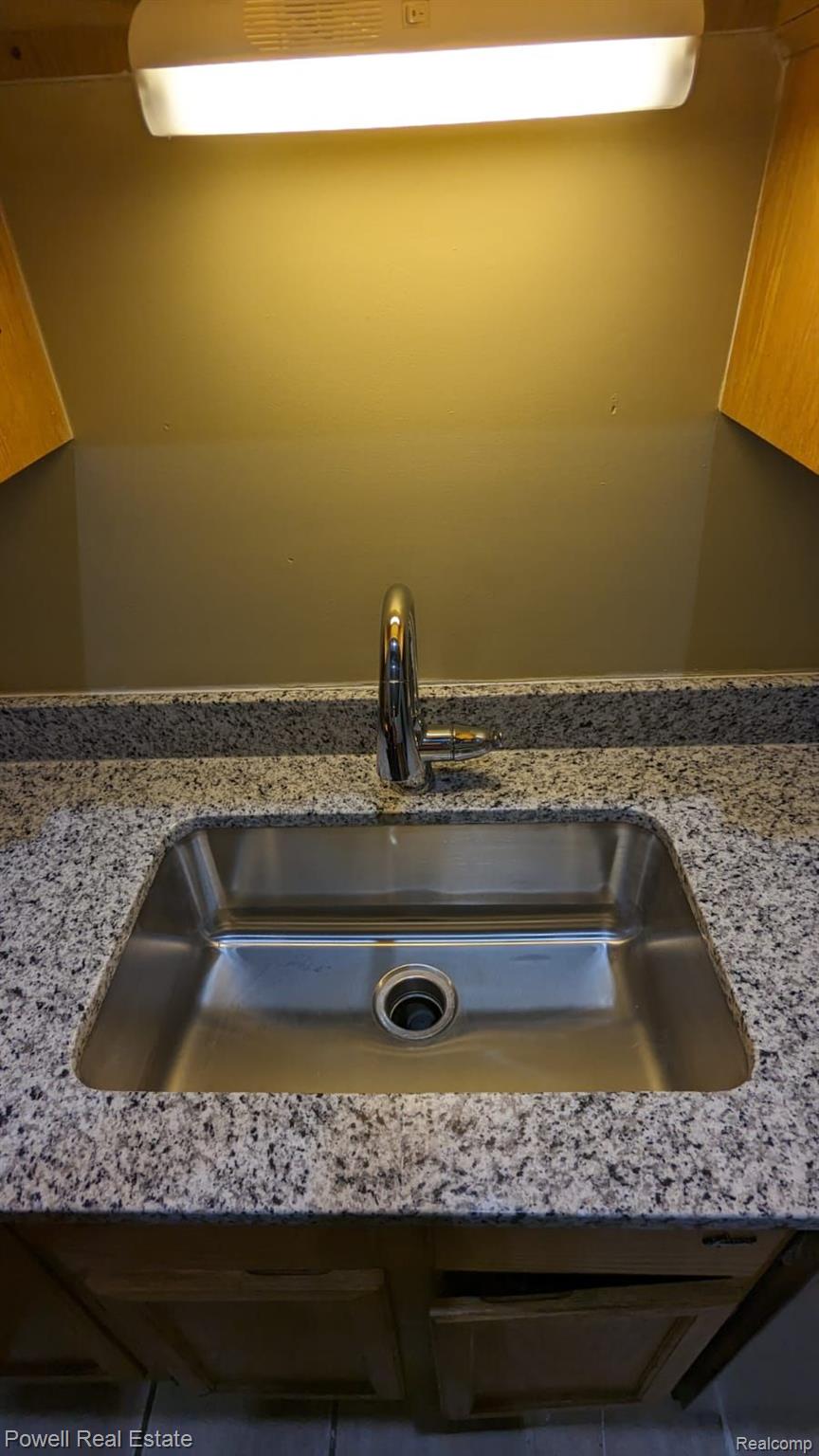 39884 Crosswinds Road, Unit 201 Novi, MI 48375 - Photo 15 of 43 Gallery Image 15