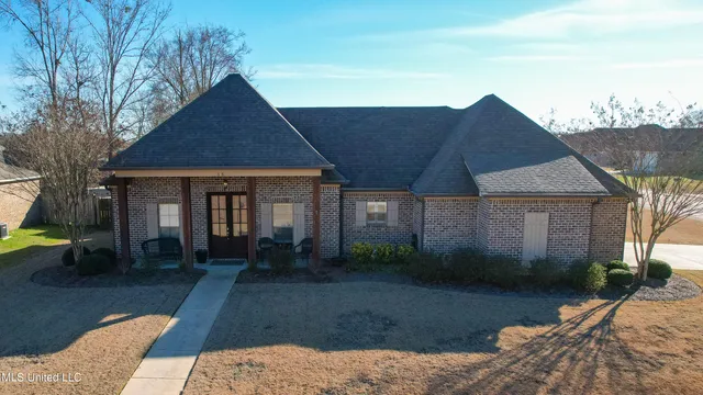 $339,000 | 313 North Fall's Crossing, Madison, MS 39110