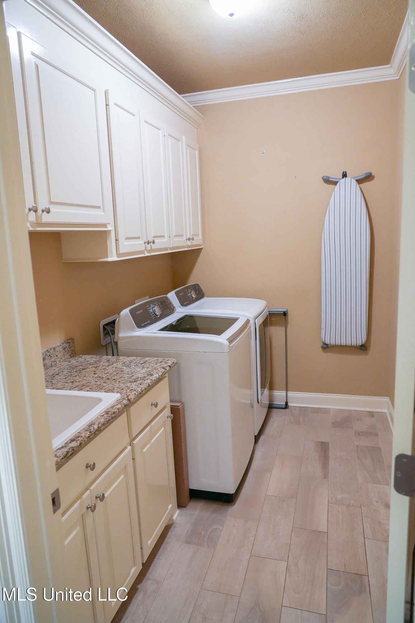 313 North Fall's Crossing Madison, MS 39110 - Photo 13 of 35 DSC00763-2