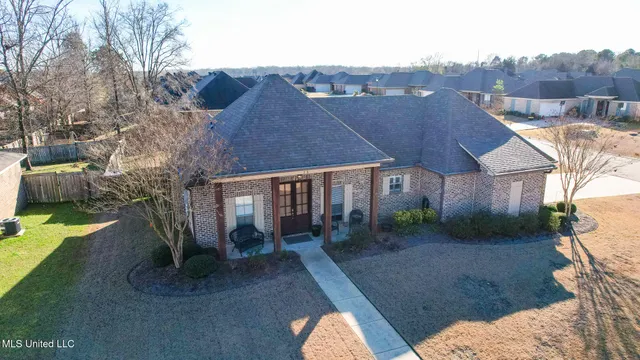 $339,000 | 313 North Fall's Crossing, Madison, MS 39110