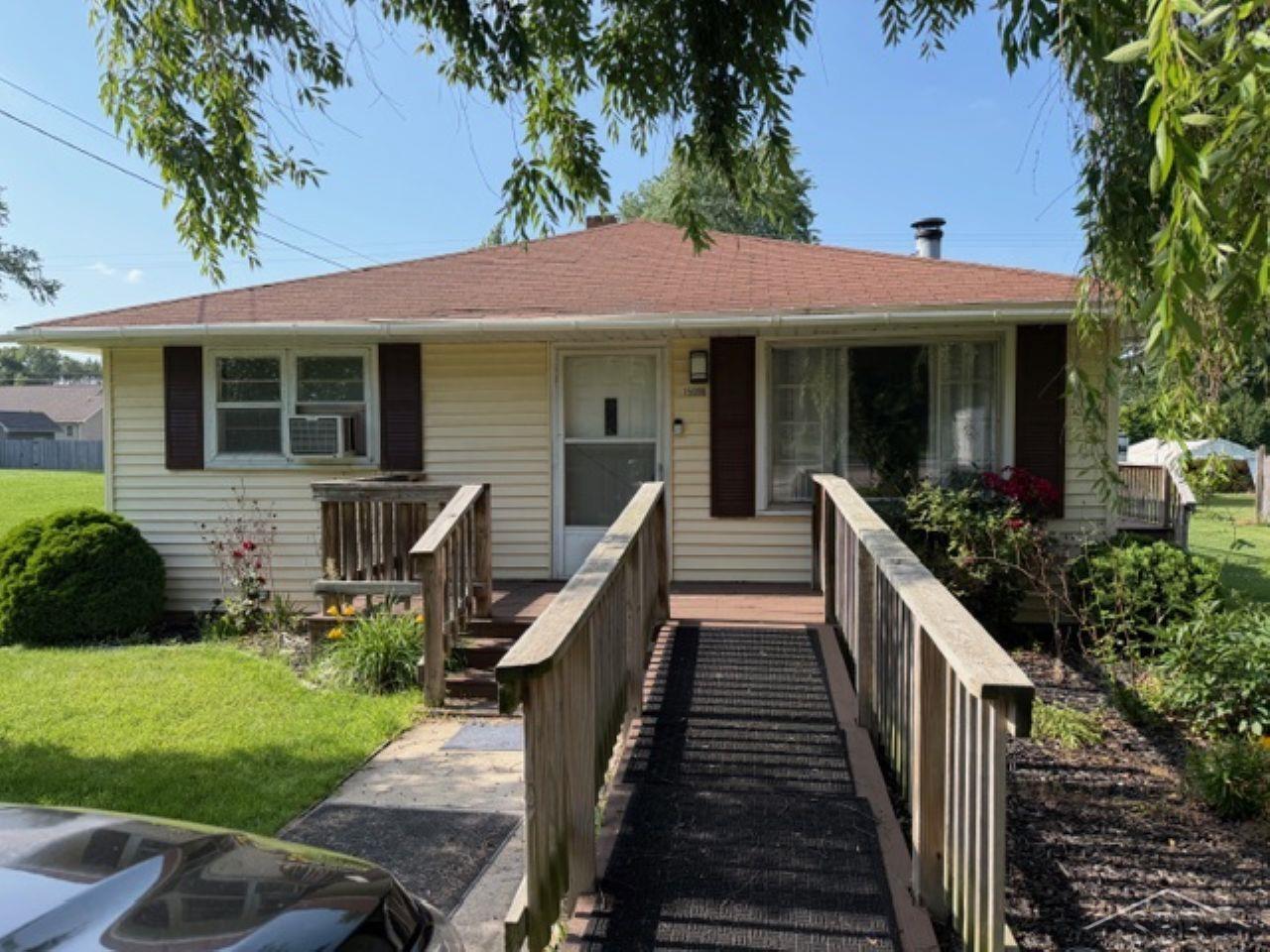 15696 Gratiot Road Hemlock, MI 48626 - Photo 1 of 25