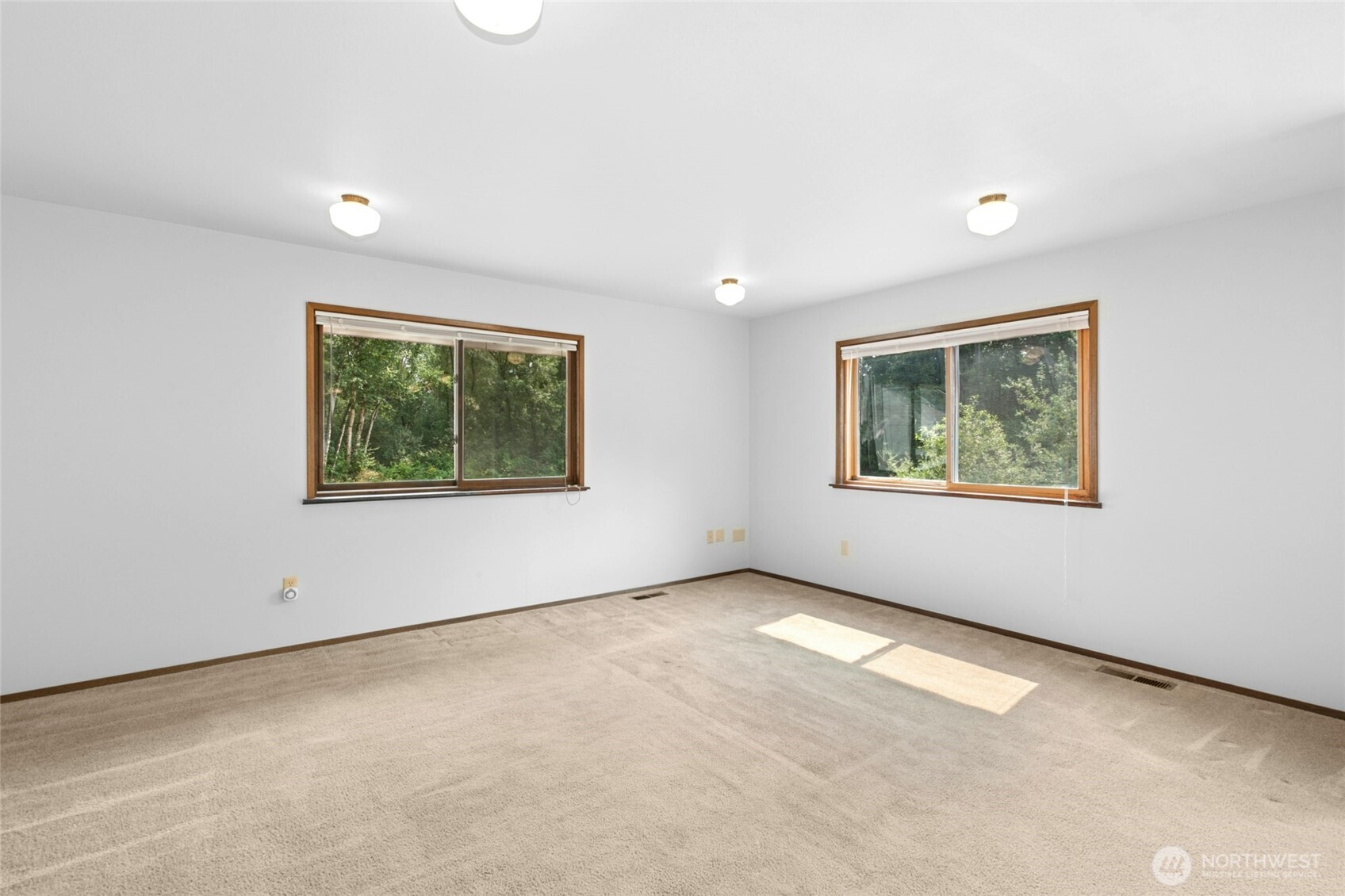 2477 Jess Road Custer, WA 98240 - Photo 8 of 40 an empty room with windows